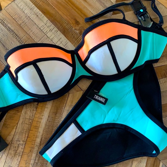 Triangl Bikini - Picture 1 of 1